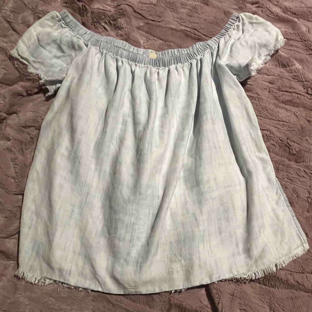 Cloth and Stone off the shoulder raw hem